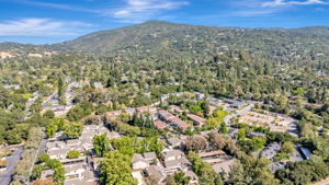 005_449 Alberto Way C138 