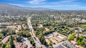 015_449 Alberto Way C138 