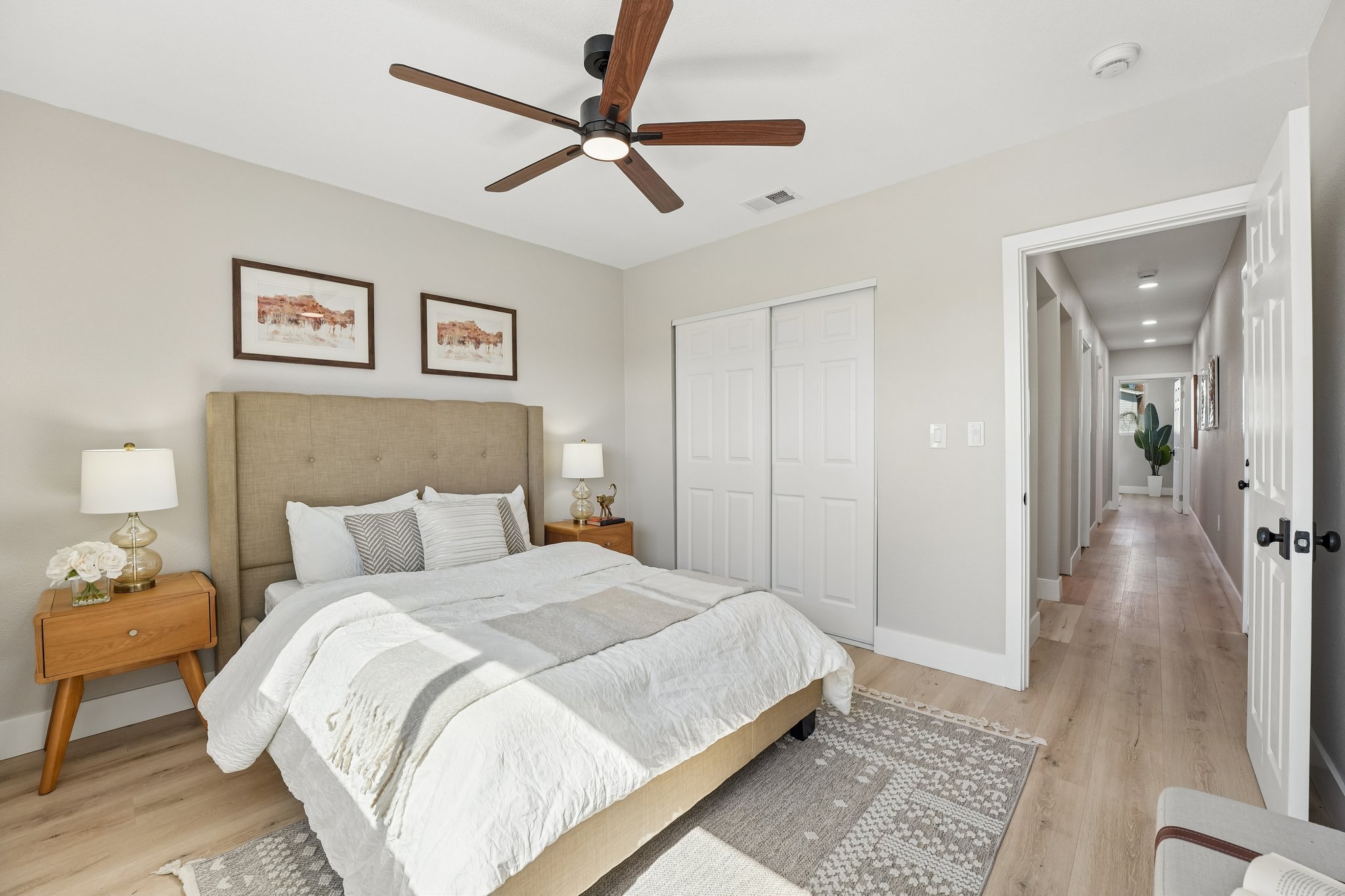 Gillcrest Ave-S2205-036.jpg