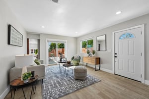 Gillcrest Ave-S2205-011.jpg