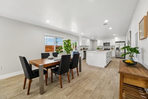 Gillcrest Ave-S2205-013.jpg