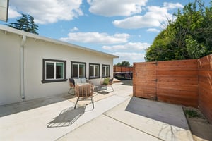 Gillcrest Ave-S2205-058.jpg