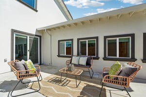 Gillcrest Ave-S2205-061.jpg