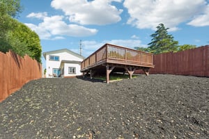 Gillcrest Ave-S2205-064.jpg