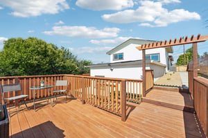 Gillcrest Ave-S2205-071.jpg