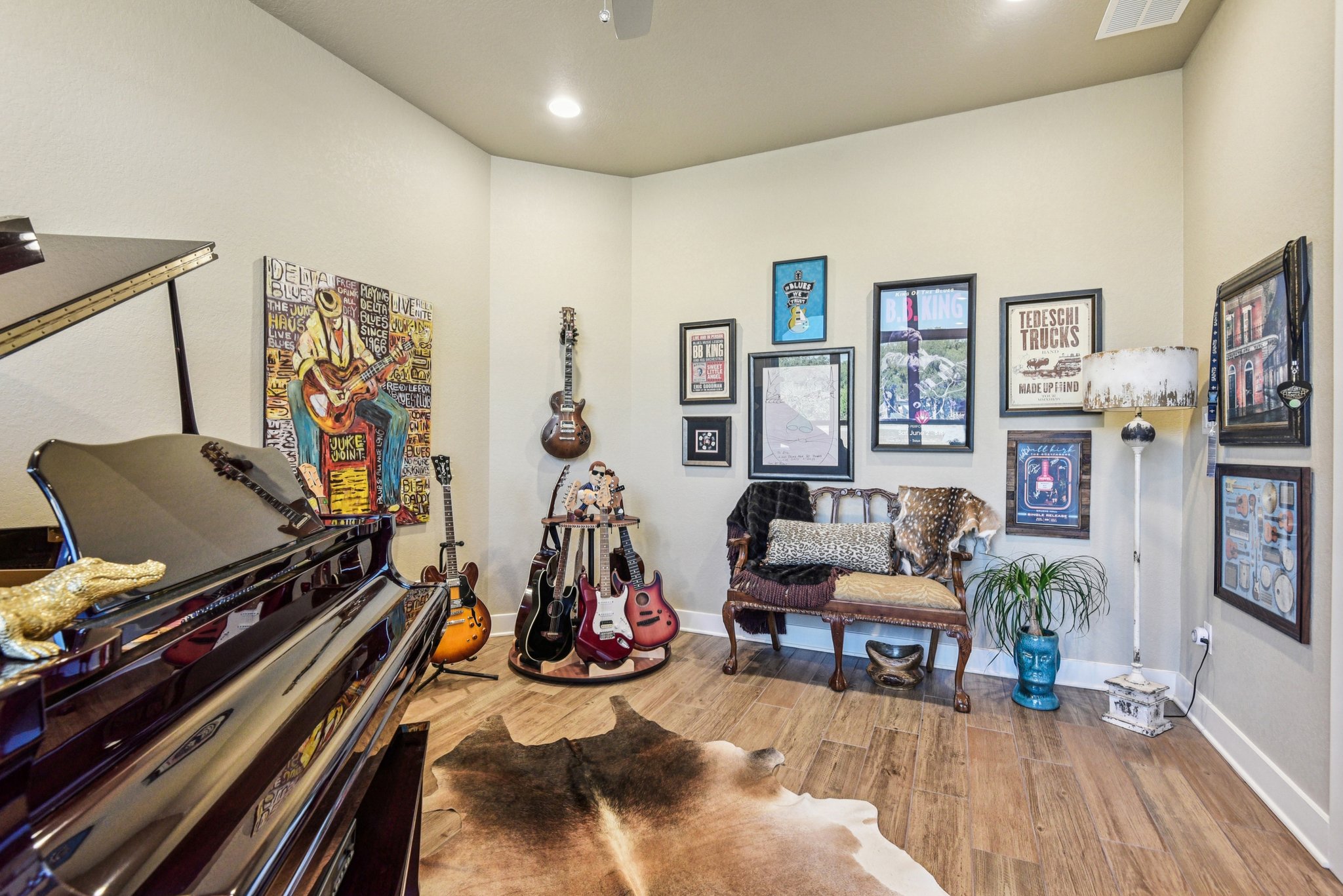 Hanging Oak-S0310-041.jpg