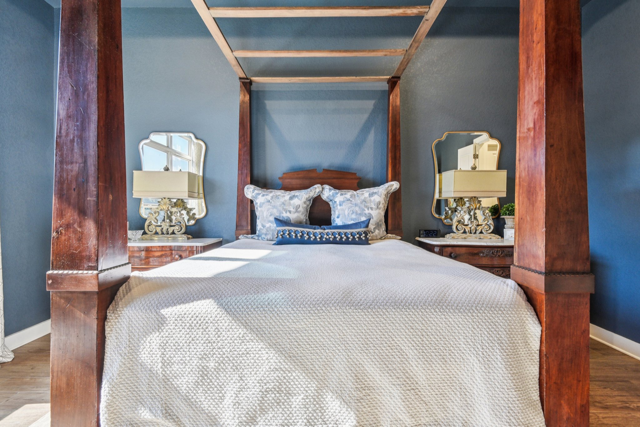 Hanging Oak-S0310-050.jpg