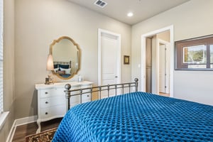 Hanging Oak-S0310-030.jpg