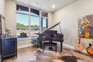 Hanging Oak-S0310-040.jpg