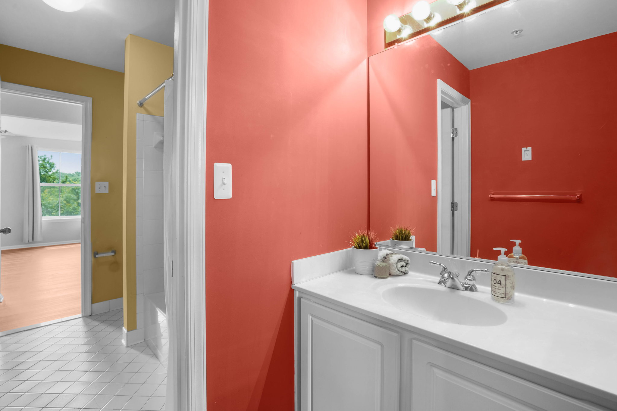Vanity Area Bedroom #4