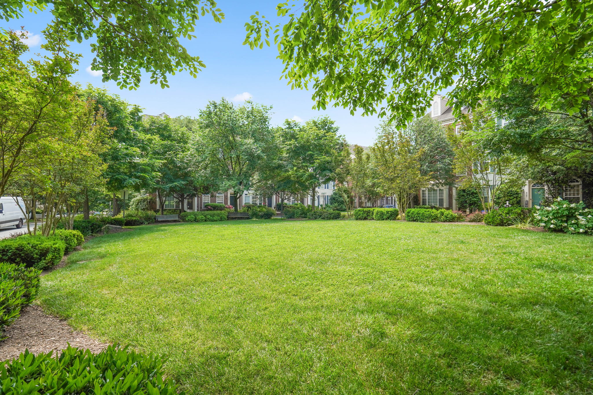 Lakelands Square park