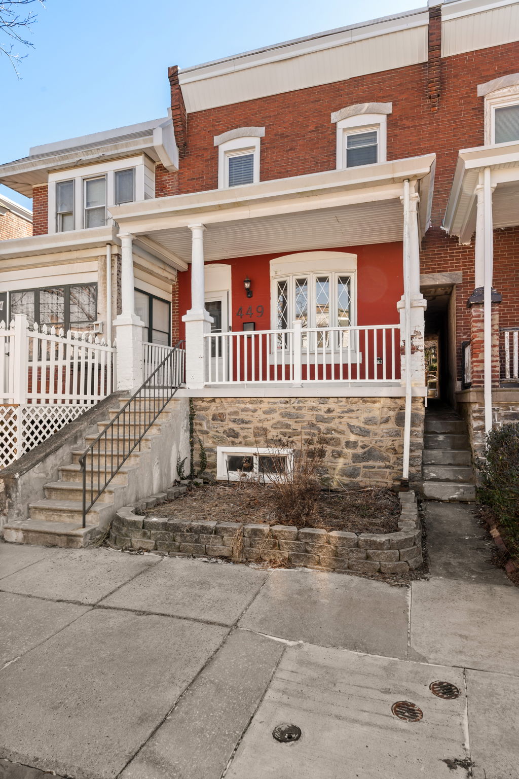 Welcoming Entrance with side alley access to backyard