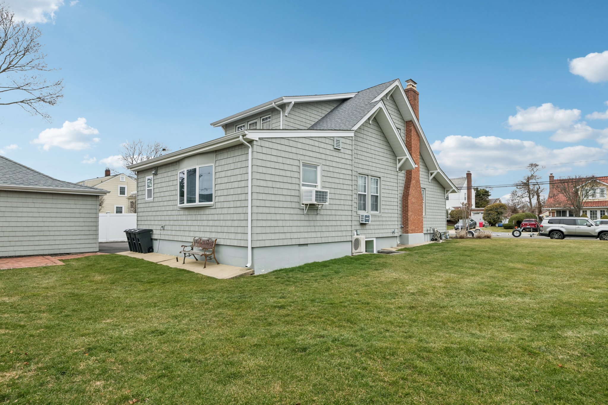 S 1st St-S2003-004.jpg