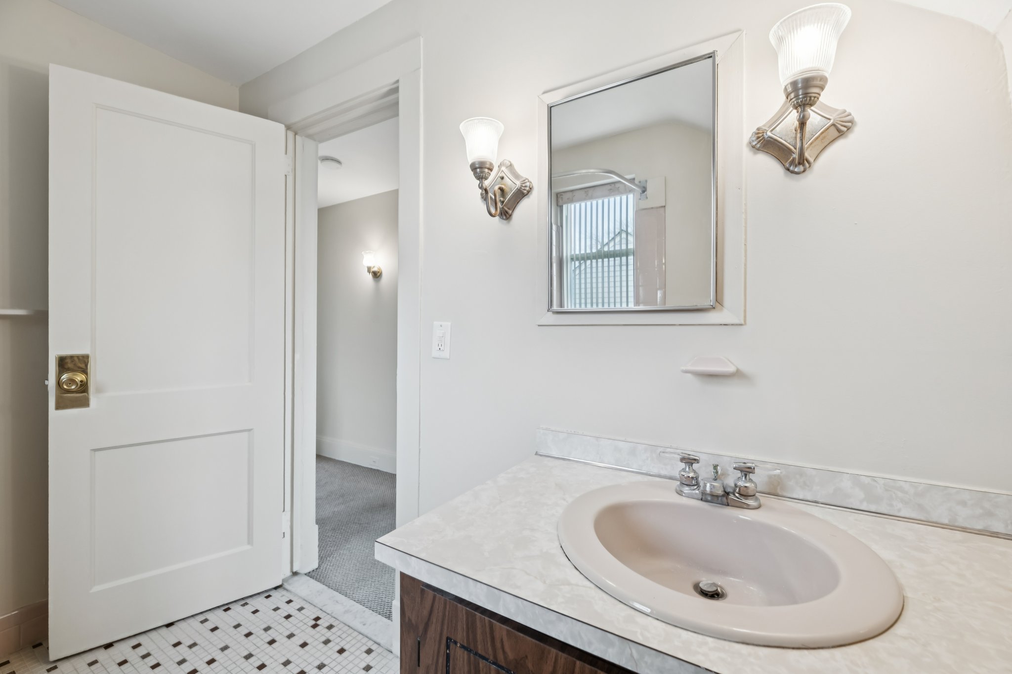 S 1st St-S2003-028.jpg