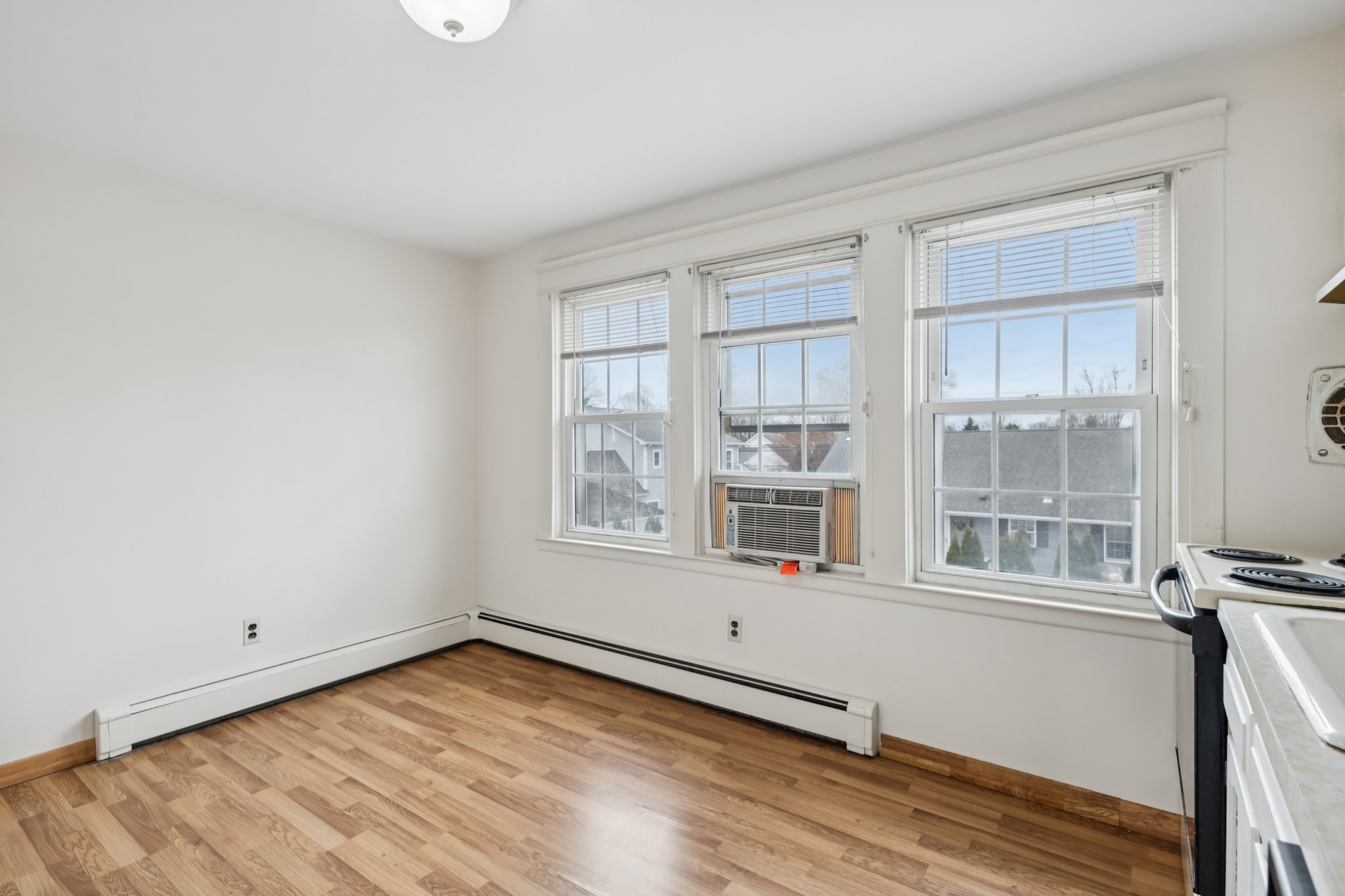 S 1st St-S2003-032.jpg