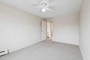 S 1st St-S2003-026.jpg