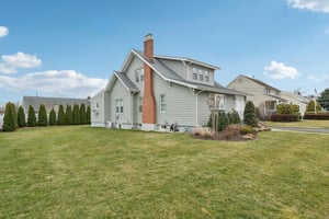 S 1st St-S2003-043.jpg