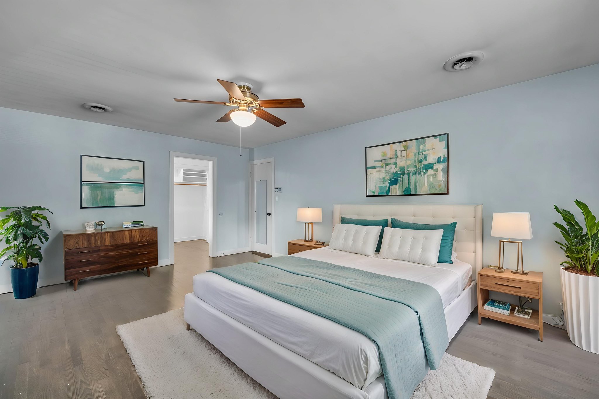 DSC_1558 virtually staged.jpeg