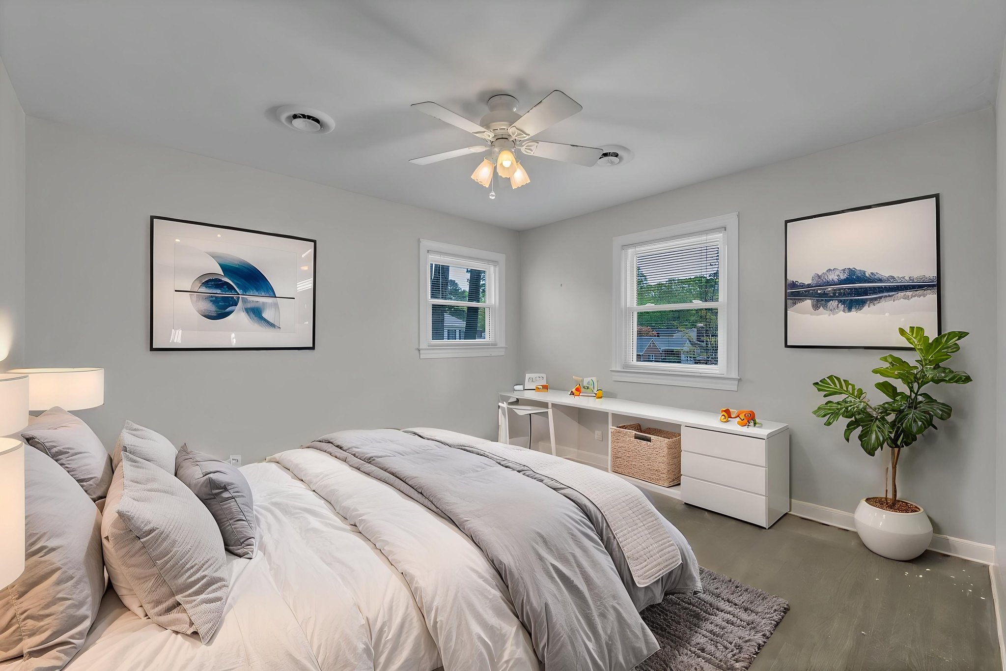 DSC_1603 virtually staged.jpeg