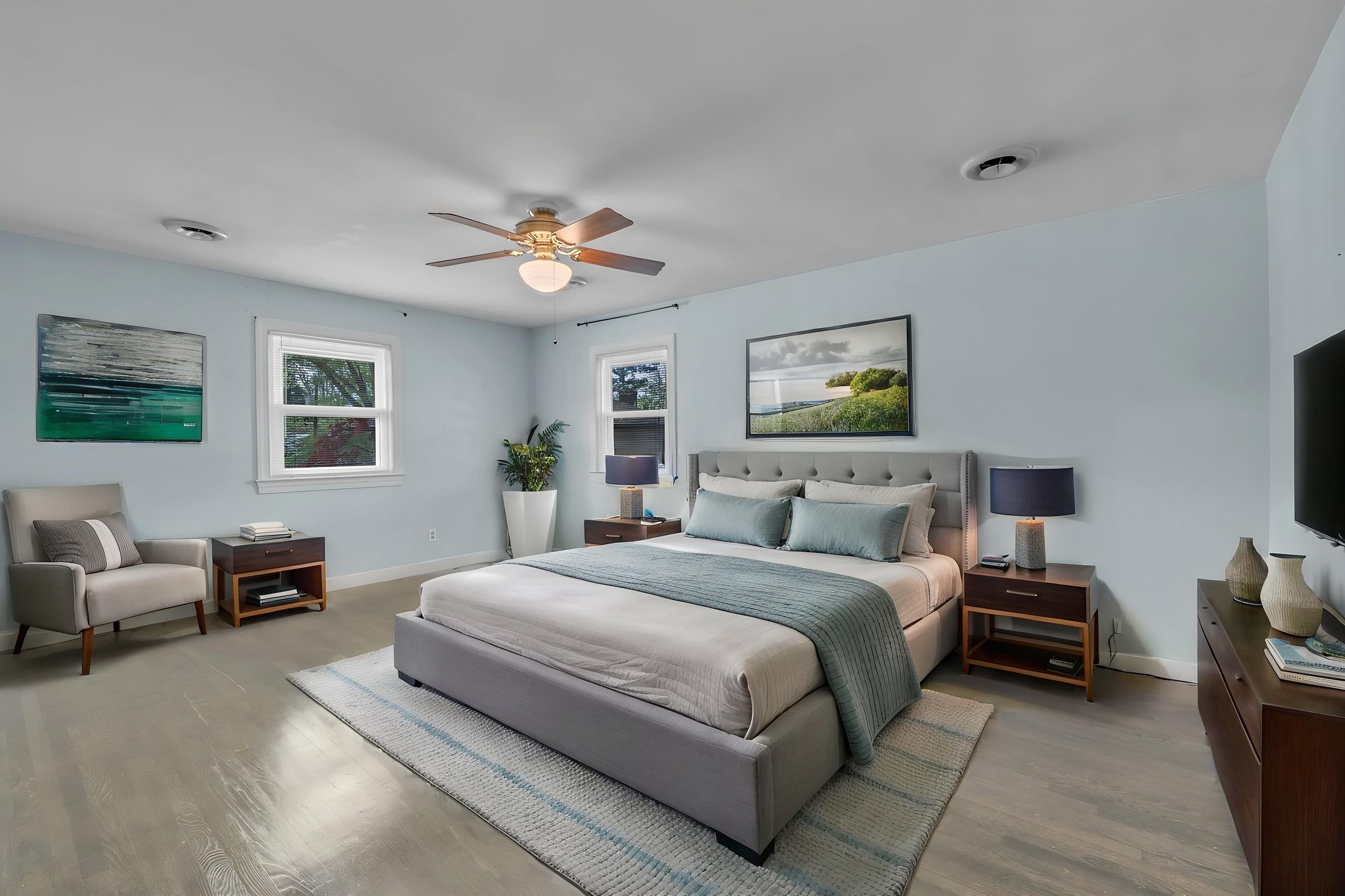 DSC_1553 virtually staged.jpeg