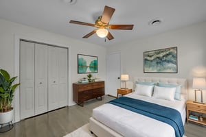 DSC_1597 virtually staged.jpeg