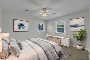 DSC_1603 virtually staged.jpeg