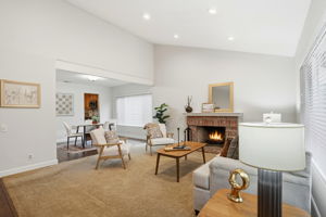 006_F8_4490 Buckthorn Ct