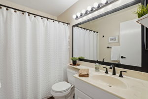 034_F8_4490 Buckthorn Ct