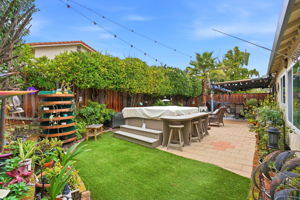 039_F8_4490 Buckthorn Ct