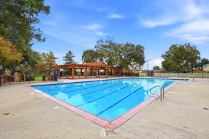 041_F8_4490 Buckthorn Ct