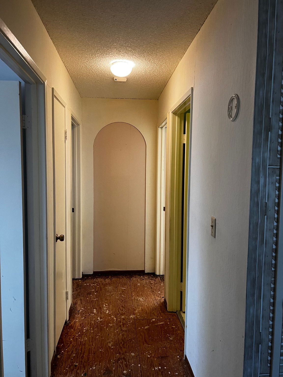 Hallway to the 3 Bedrooms