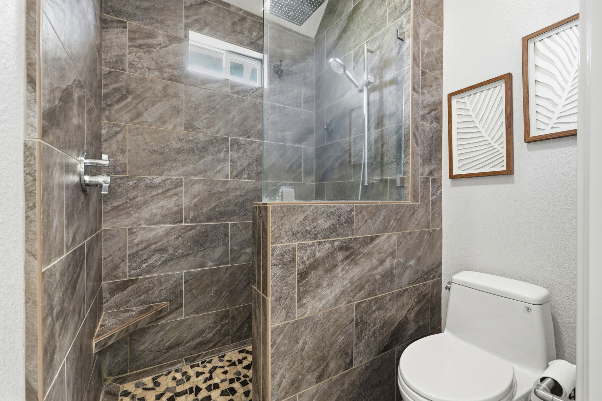 028_F8_45 Canterbury Pl