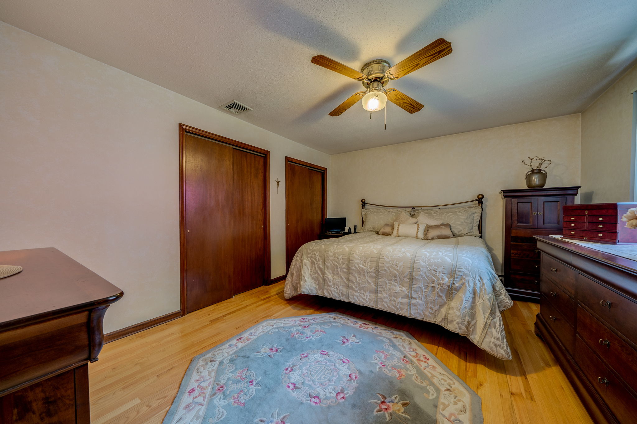 45 Charter Oak Ave, Waterbury, CT 06708 Ed McCullough Photography