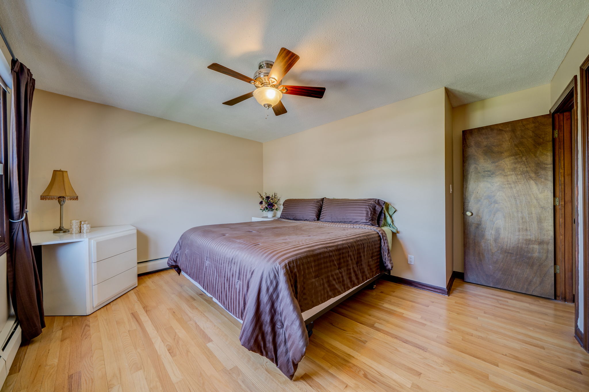 45 Charter Oak Ave, Waterbury, CT 06708 Ed McCullough Photography