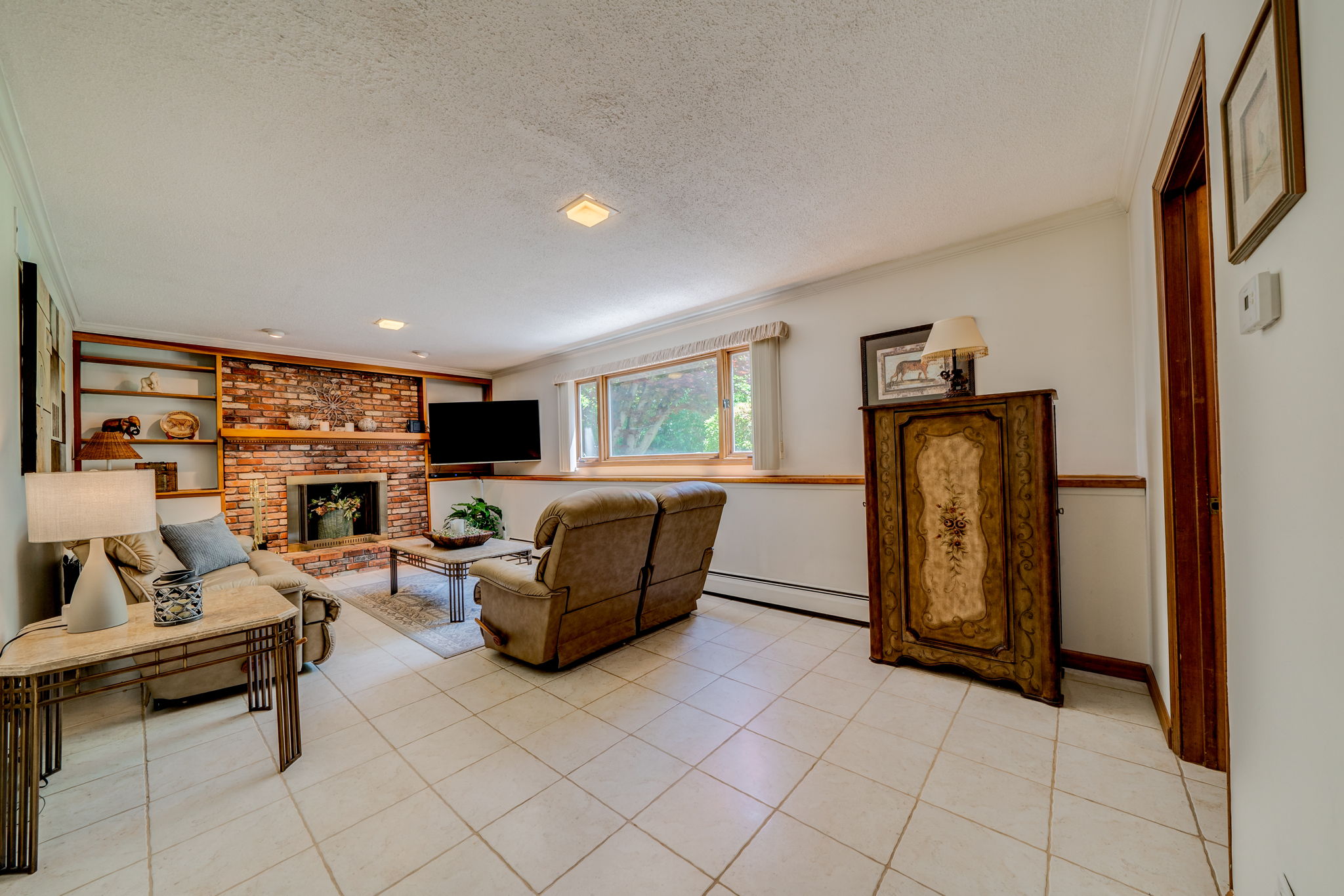 45 Charter Oak Ave, Waterbury, CT 06708 Ed McCullough Photography