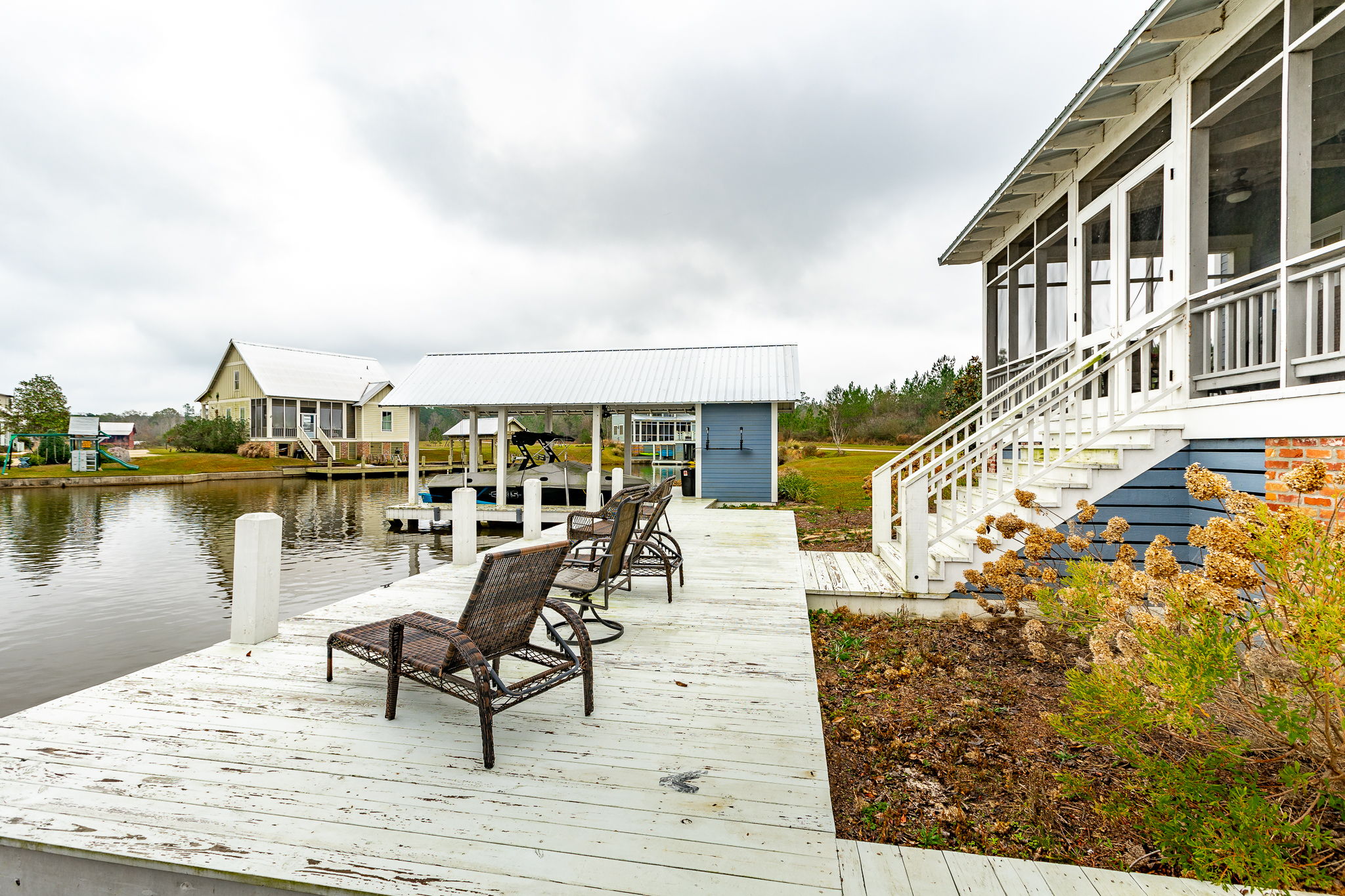 3 Exterior (8 of 9)