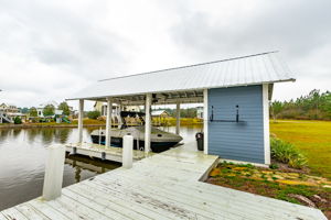 3 Exterior (7 of 9)