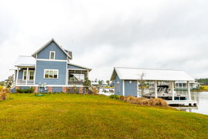 1 Exterior (3 of 6)