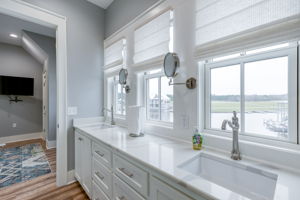 2 (17 of 20) Bathroom 2