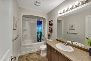  Photo 43