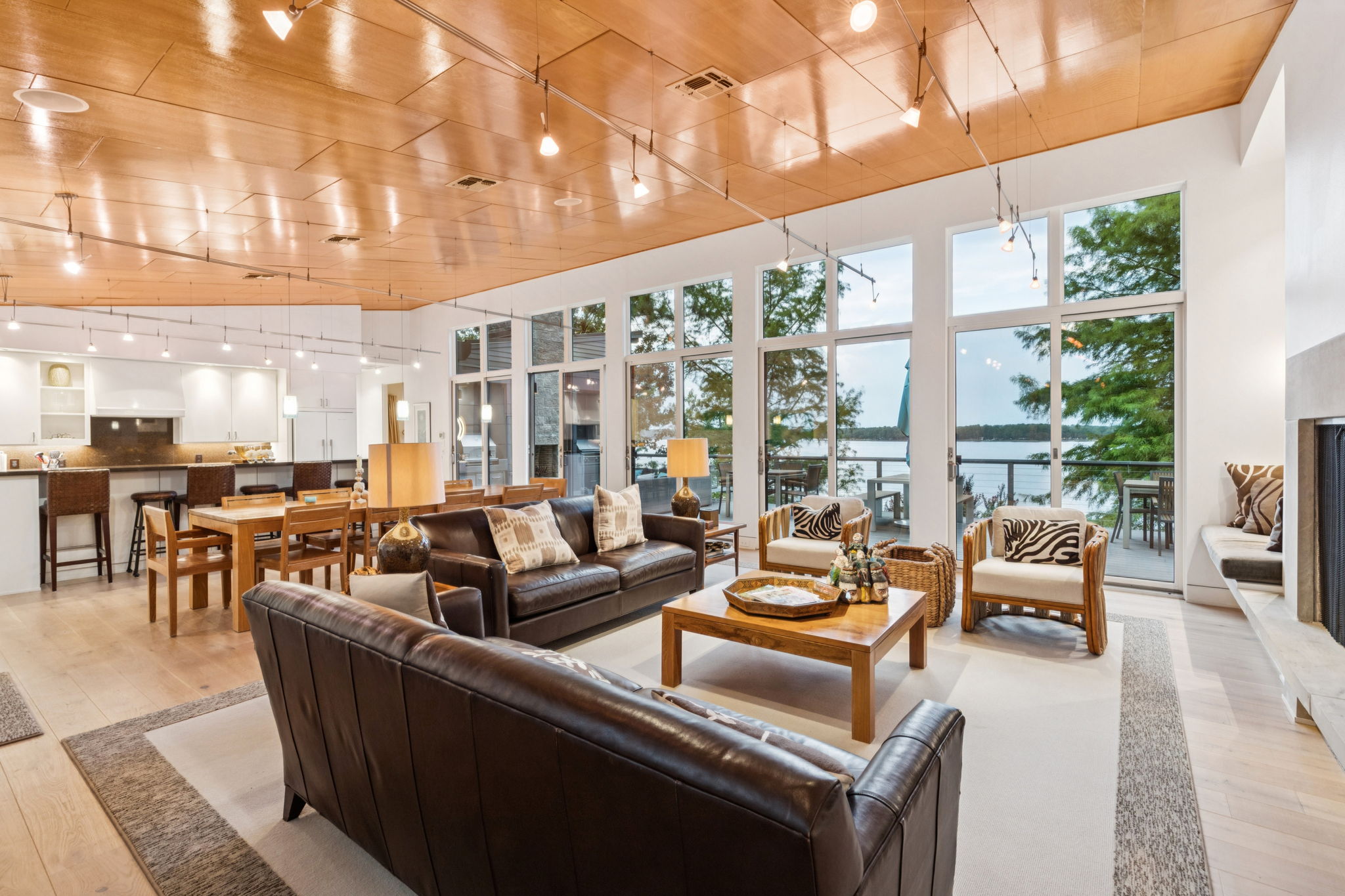 45Lakeview_003