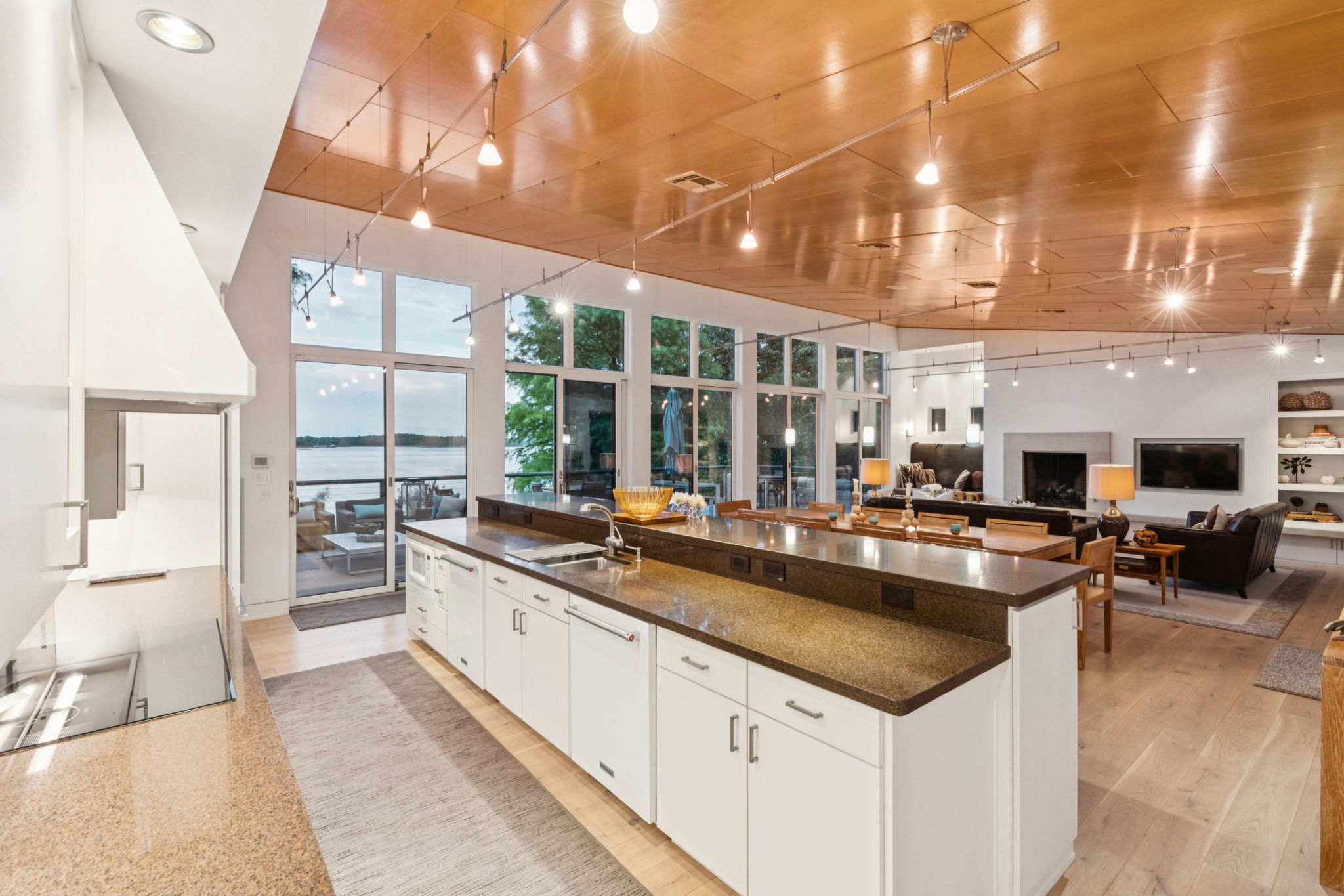 45Lakeview_004