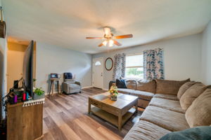  45 Parker Farms Rd, Wallingford, CT 06492, US Photo 4