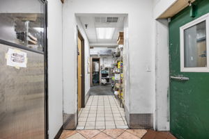  Photo 36