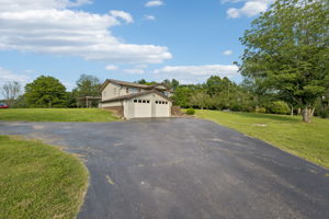  Photo 0