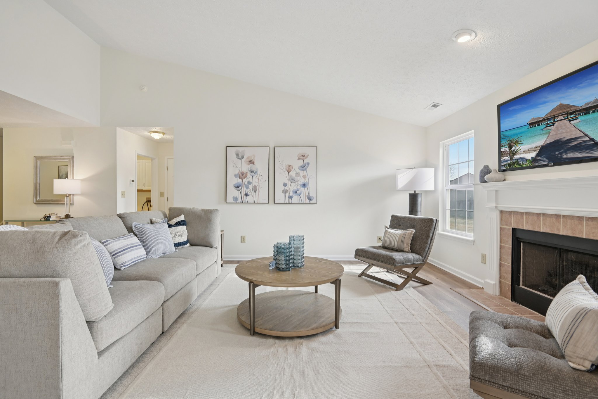 W Clear Lake Ln-S2301-011.jpg