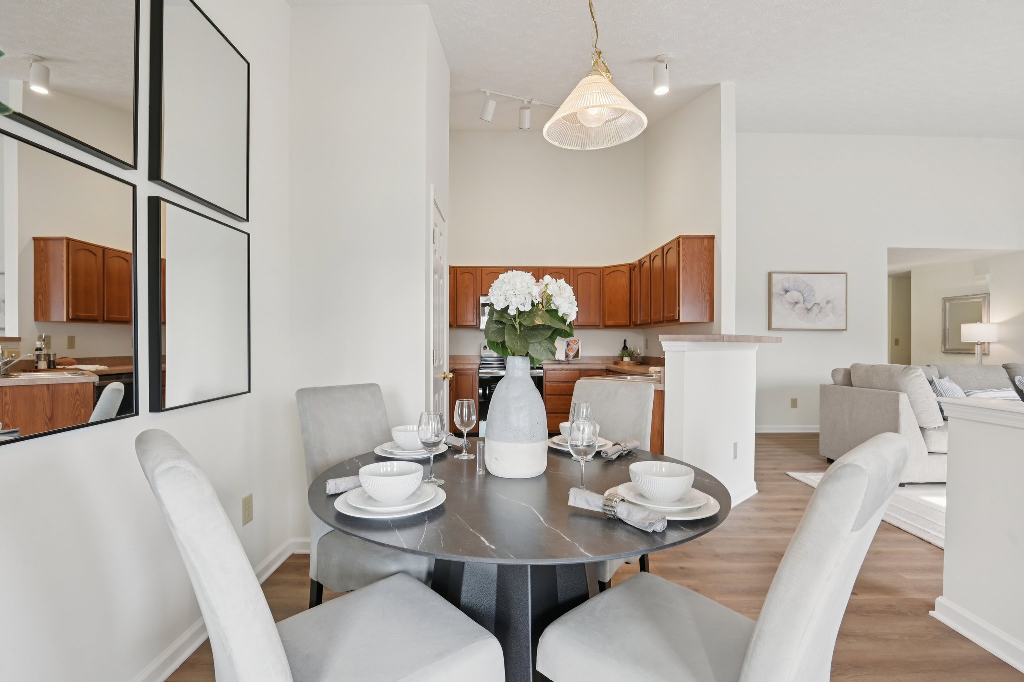 W Clear Lake Ln-S2301-017.jpg