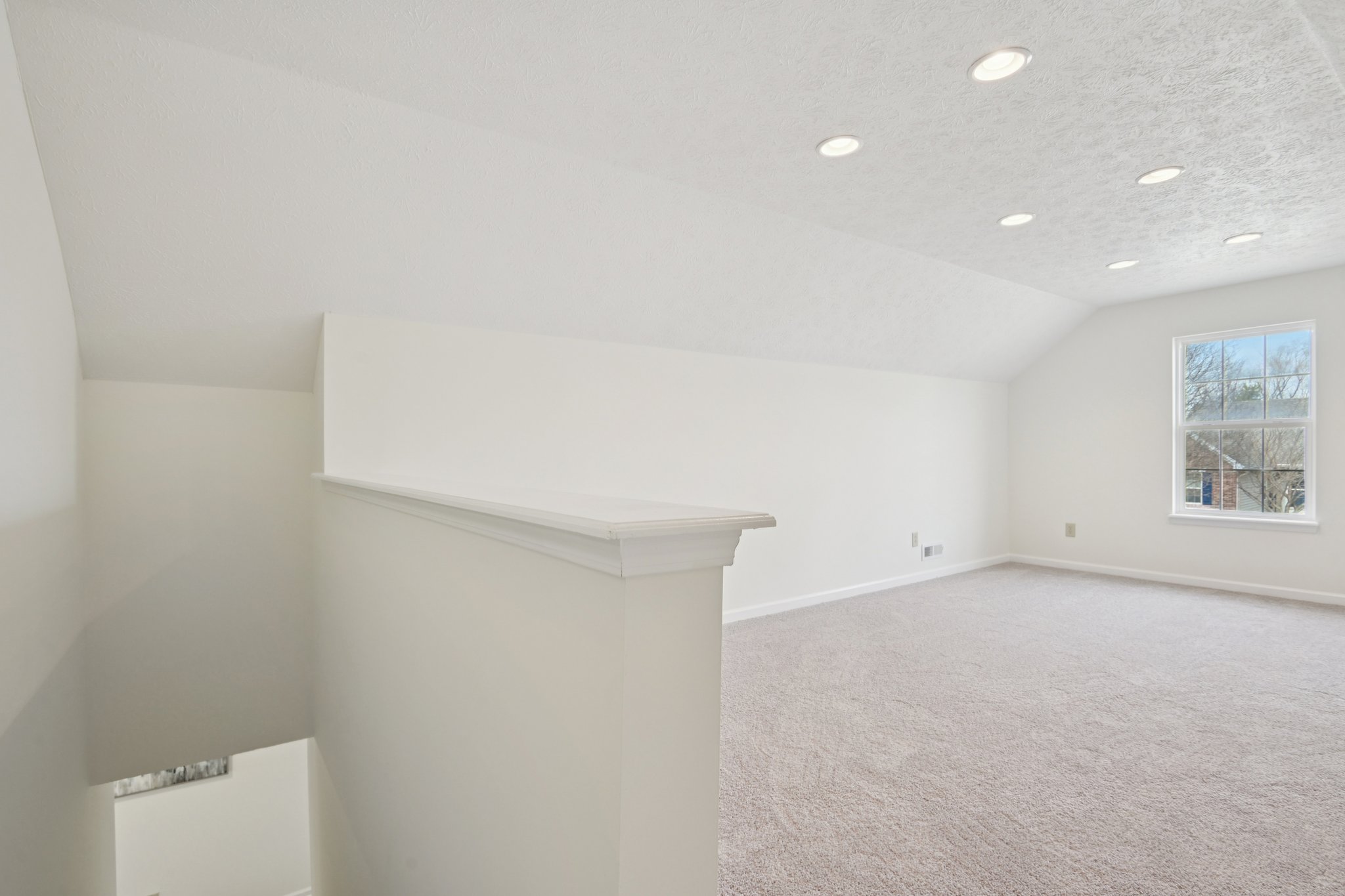 W Clear Lake Ln-S2301-023.jpg