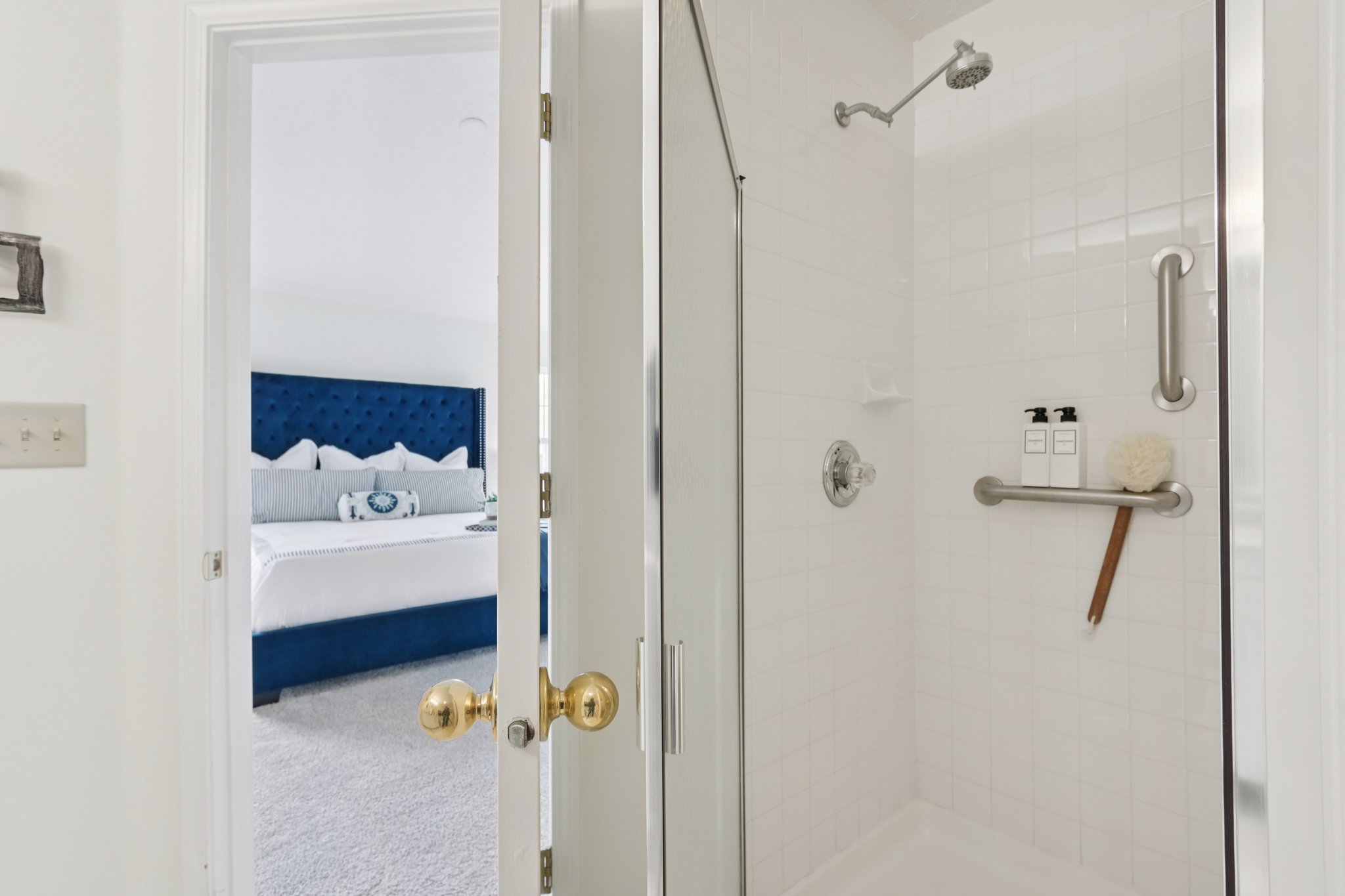 W Clear Lake Ln-S2301-032.jpg