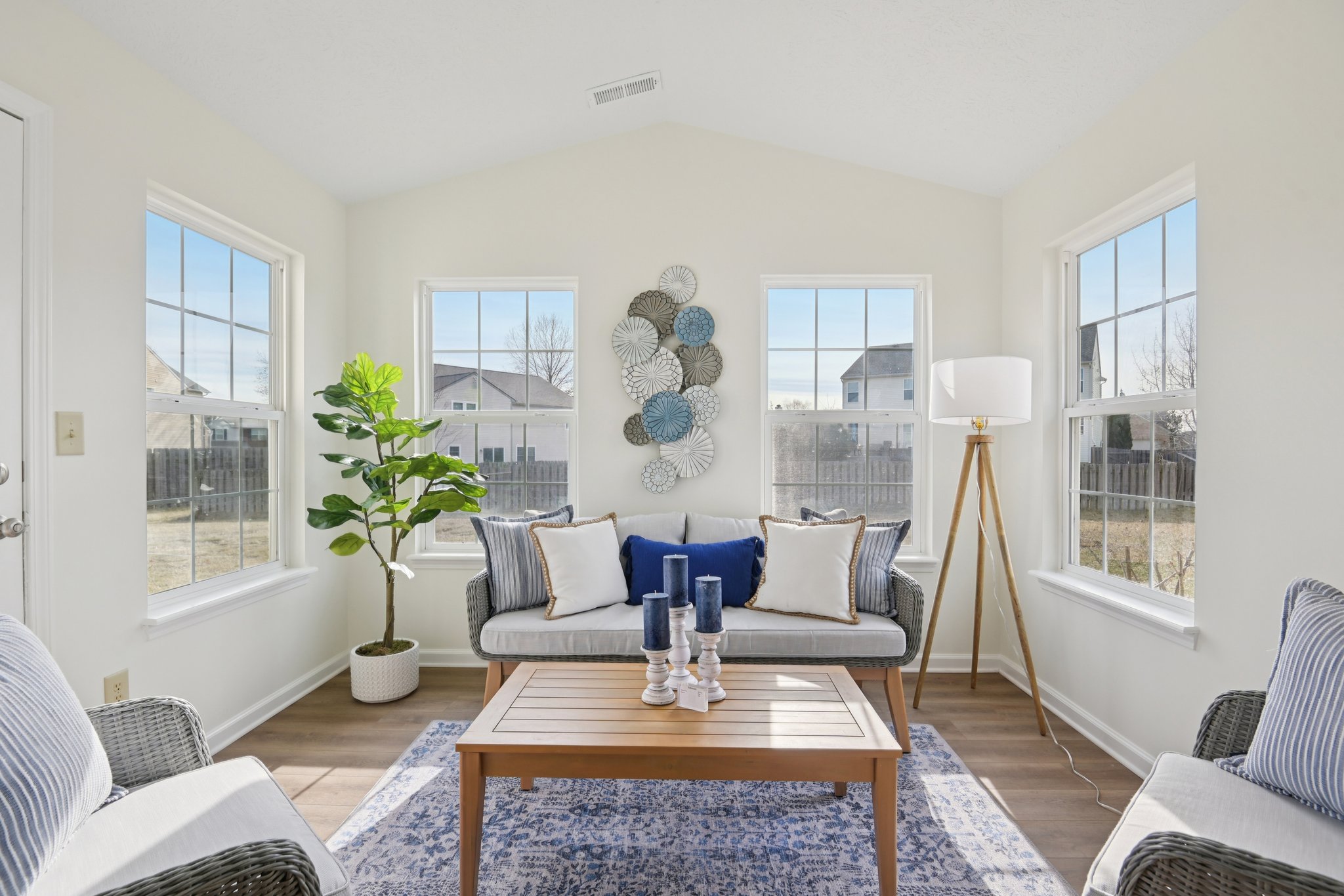 W Clear Lake Ln-S2301-037.jpg